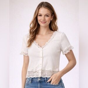 Caution To The Wind White Lace Trim Ribbed Button Up Crop Top Shirt sz L